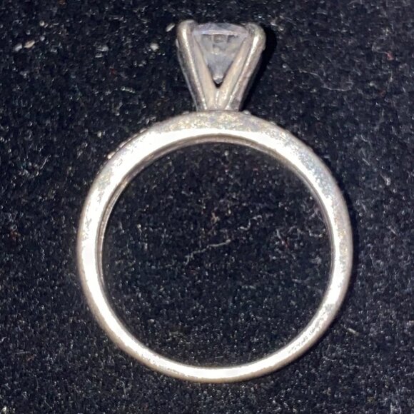 Sterling Silver Cubic Zirconia Engagement Ring With 7 Faceted Stones Stamped 925 - Picture 11 of 16